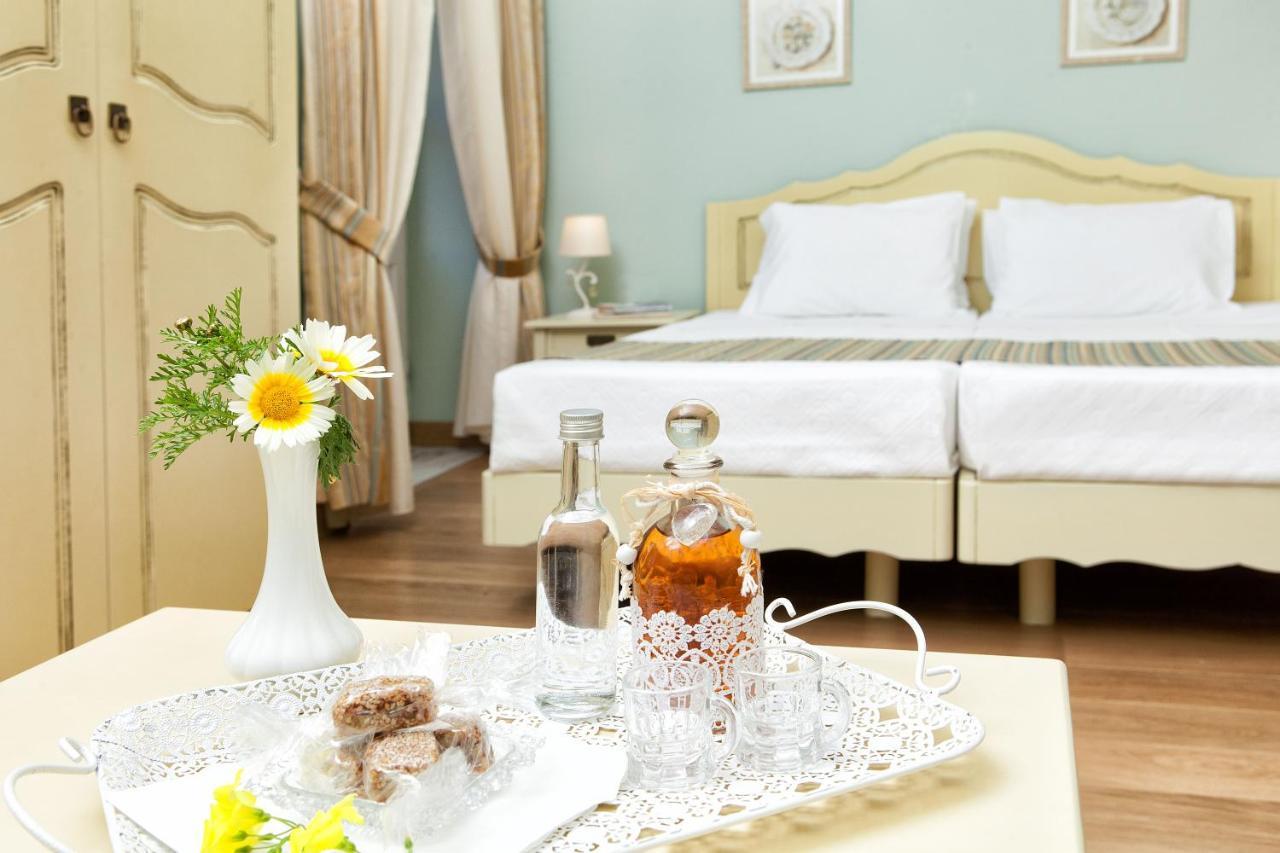 Egli Hotel Ándros Buitenkant foto