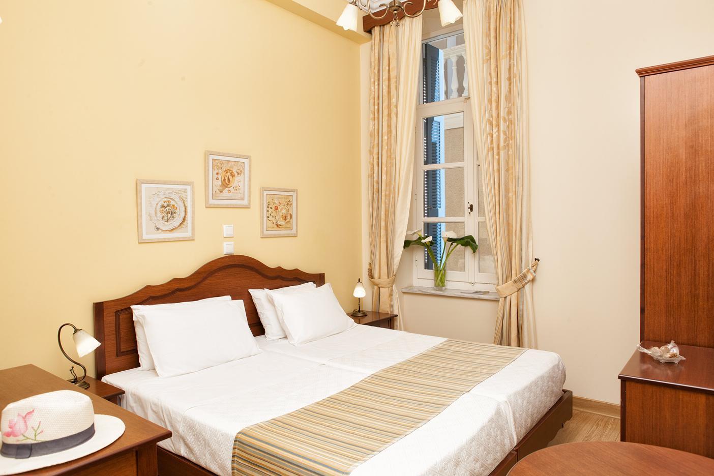 Egli Hotel Ándros Buitenkant foto